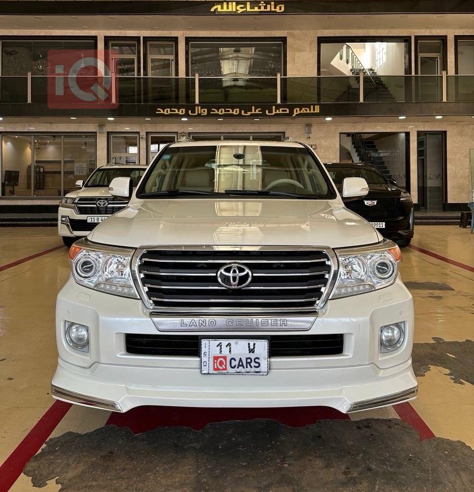 تويوتا لاندكروزر